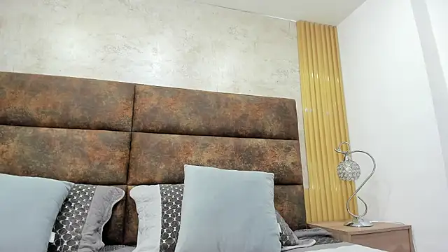 AuroraBon online show from 12.16.25