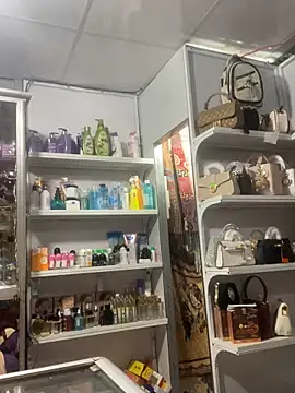 Snapshot of Cesywet chatting on 02.20.25 Cesywet online show from 02.20.25