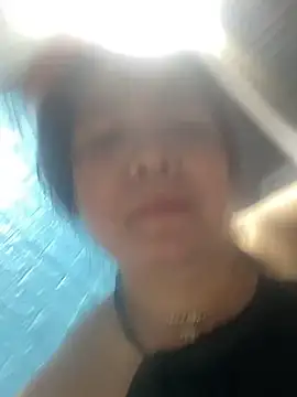 Snapshot of Cesywet chatting on 03.05.25 Cesywet online show from 03.05.25