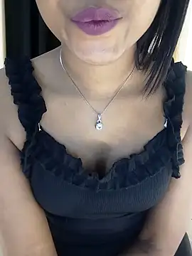 Snapshot of Rinika_67 chatting on 11.19.25 Rinika 67 online show from 11.19.25