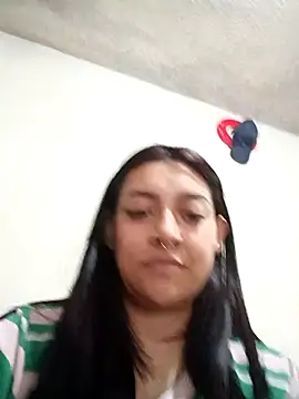 CORALINE GREYM online show from 11.04.25