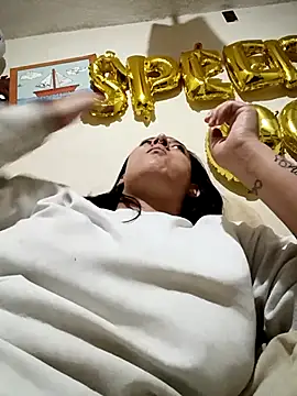 CORALINE GREYM online show from 11.06.25