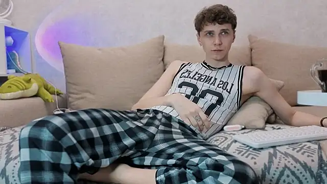 Snapshot of aqualidolly chatting on 12.09.24 aqualidolly online show from 12.09.24