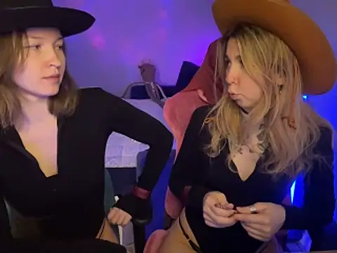 Snapshot of AsgardPrincesses chatting on 05.27.26 AsgardPrincesses online show from 05.27.26