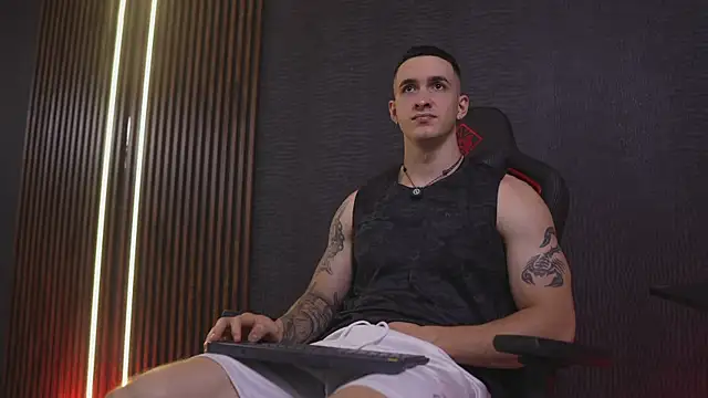 JacksonOlsenn online show from 04.16.26