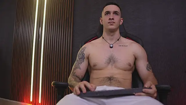 JacksonOlsenn online show from 04.16.26