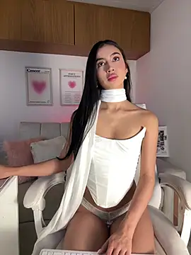 maddy bronw  online show from 07.05.26