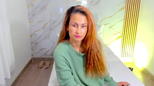 Snapshot of coralcarter1 chatting on 10.30.25 coralcarter1 online show from 10.30.25