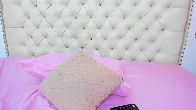 Kim Eli online show from 02.01.25