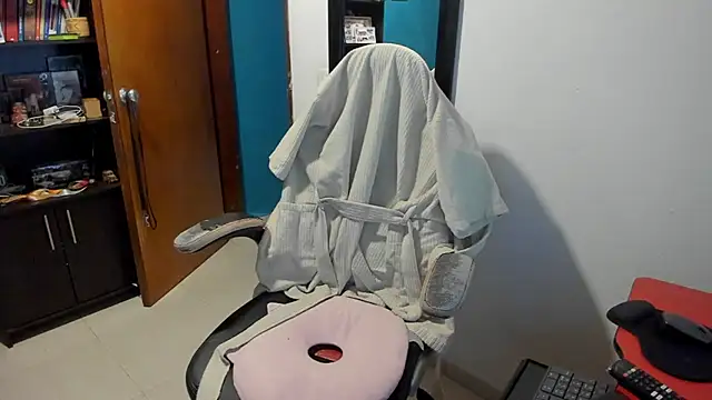 peanut tangerine online show from 11.24.25