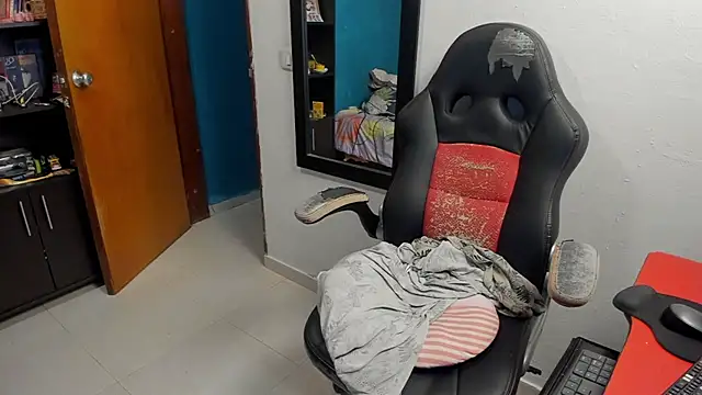 peanut tangerine online show from 12.18.25