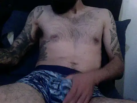 Snapshot of gaita2 chatting on 12.17.25 gaita2 online show from 12.17.25