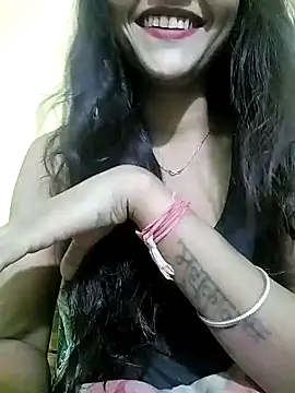 MISSQUEEN48 online show from 12.16.24