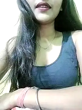 MISSQUEEN48 online show from 12.30.24