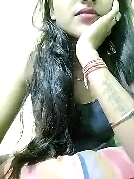 MISSQUEEN48 online show from 01.04.25