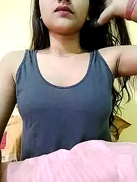 MISSQUEEN48 online show from 02.11.25