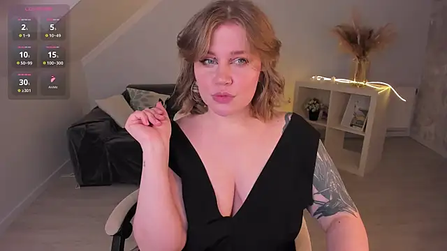 Snapshot of Kira_Citro chatting on 03.20.25 Kira Citro online show from 03.20.25