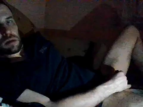 Snapshot of Vicktore007 chatting on 12.20.25 Vicktore007 online show from 12.20.25