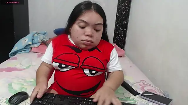 Michelle Brooks online show from 04.26.26