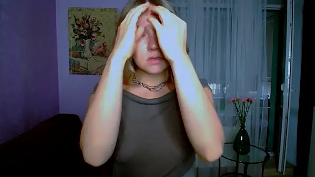 Snapshot of TaylorBre chatting on 09.16.25 TaylorBre online show from 09.16.25