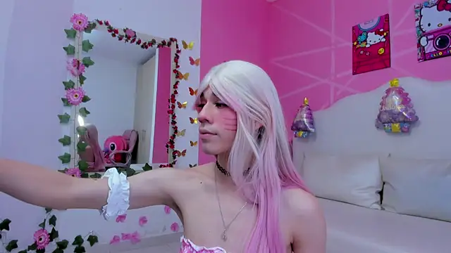 Snapshot of DaripQueen chatting on 12.26.24 DaripQueen online show from 12.26.24