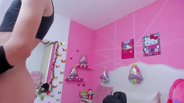 Snapshot of DaripQueen chatting on 01.04.25 DaripQueen online show from 01.04.25