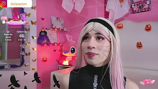 Snapshot of DaripQueen chatting on 10.07.25 DaripQueen online show from 10.07.25