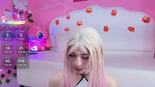 Snapshot of DaripQueen chatting on 11.07.25 DaripQueen online show from 11.07.25