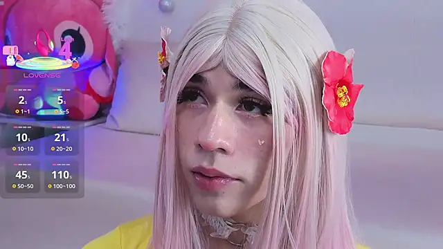 Snapshot of DaripQueen chatting on 11.19.25 DaripQueen online show from 11.19.25