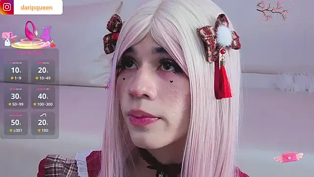 Snapshot of DaripQueen chatting on 11.26.25 DaripQueen online show from 11.26.25