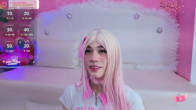 Snapshot of DaripQueen chatting on 12.01.25 DaripQueen online show from 12.01.25