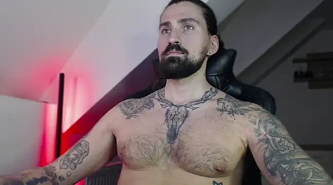 Snapshot of MateoHunk chatting on 01.03.25 MateoHunk online show from 01.03.25