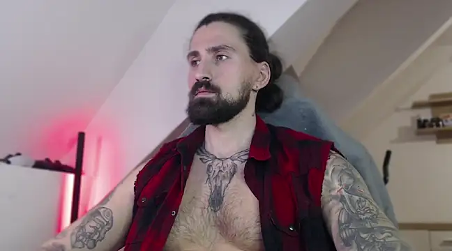 Snapshot of MateoHunk chatting on 01.27.25 MateoHunk online show from 01.27.25