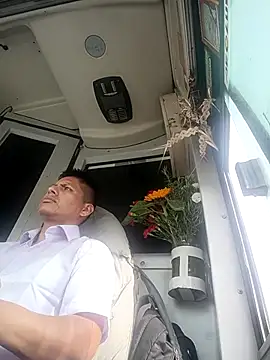 alexchir4 online show from 11.07.25