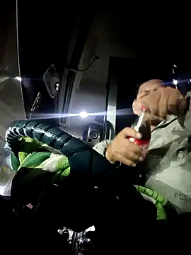 alexchir4 online show from 12.05.25