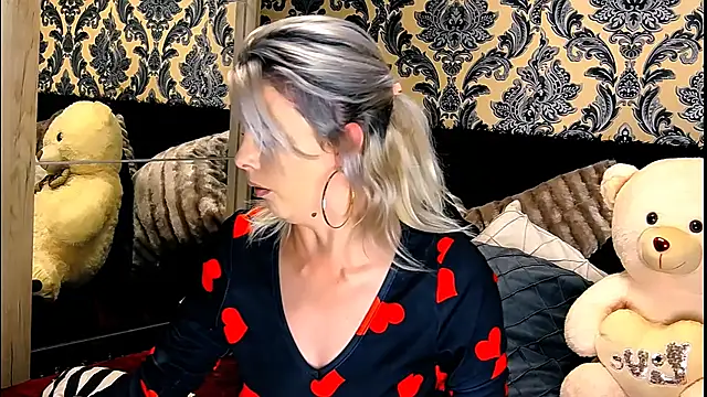 Aly girl1 online show from 12.08.24