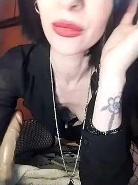 dahlia 82 online show from 02.20.26