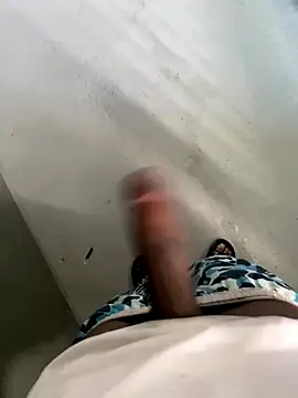 Snapshot of zeekBbc chatting on 10.25.25 zeekBbc online show from 10.25.25