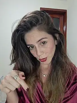 Snapshot of Hanny_24 chatting on 11.19.25 Hanny 24 online show from 11.19.25