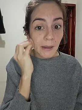 Snapshot of Hanny_24 chatting on 01.08.26 Hanny 24 online show from 01.08.26