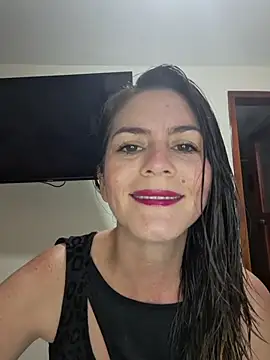 Snapshot of Hanny_24 chatting on 02.11.26 Hanny 24 online show from 02.11.26