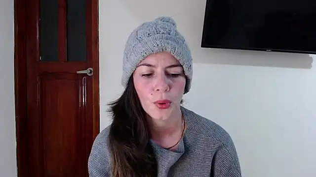 Snapshot of Hanny_24 chatting on 07.14.26 Hanny 24 online show from 07.14.26