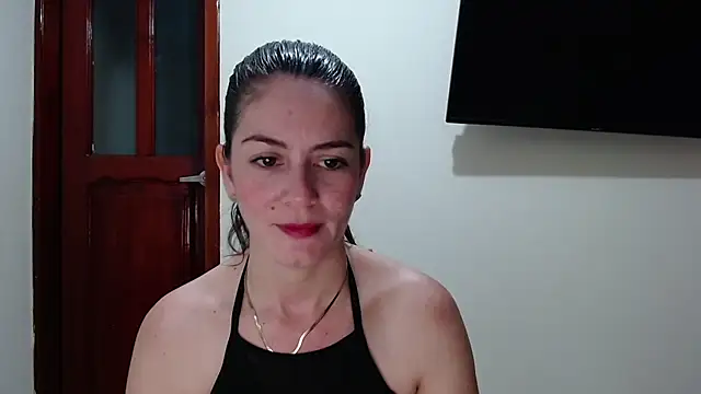 Snapshot of Hanny_24 chatting on 07.15.26 Hanny 24 online show from 07.15.26