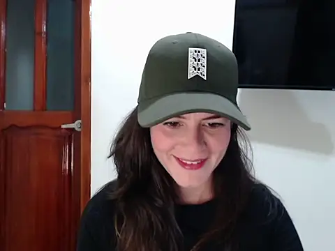 Snapshot of Hanny_24 chatting on 07.19.26 Hanny 24 online show from 07.19.26