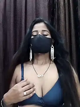 Snapshot of Lalisa_sexy chatting on 10.25.25 Lalisa sexy online show from 10.25.25