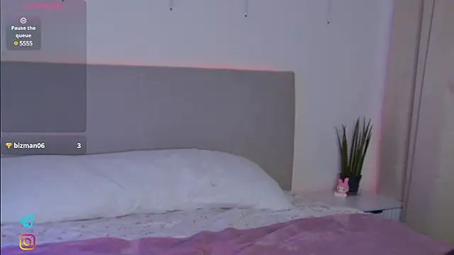 Snapshot of Lisa_Moones chatting on 01.18.25 Lisa Moones online show from 01.18.25