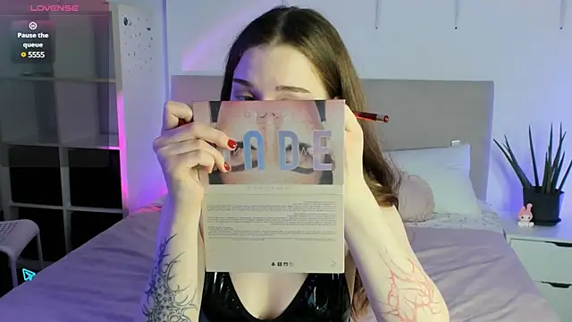 Snapshot of Lisa_Moones chatting on 03.11.25 Lisa Moones online show from 03.11.25