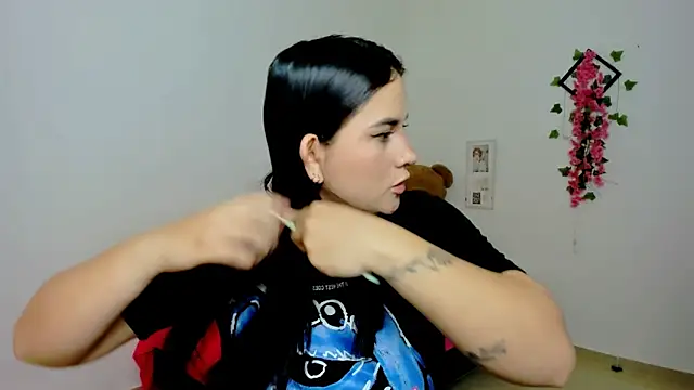 Emic  online show from 03.11.25