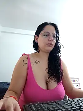 babyluna939 online show from 04.26.26