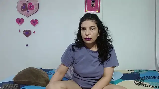 anybellucci43 online show from 08.06.26